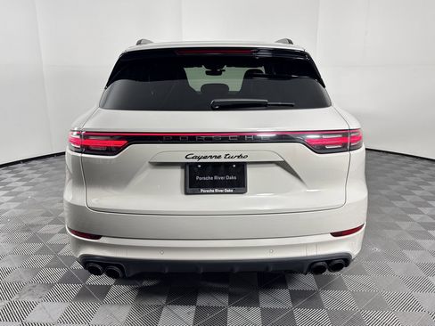 Certified 2022 Porsche Cayenne Turbo image 10