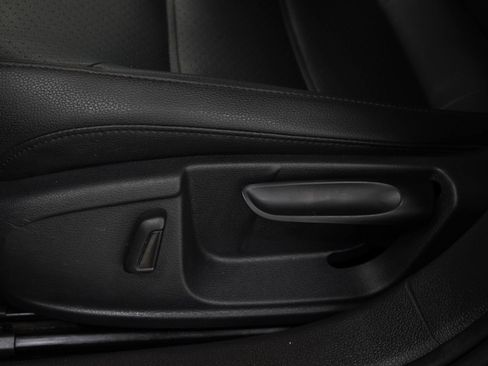 Used 2014 Volkswagen Jetta SE FWD image 21