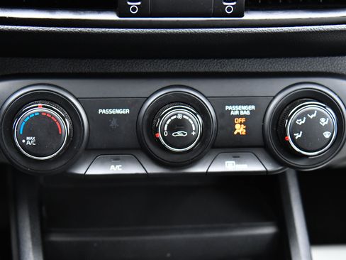 Used 2024 Kia Forte LXS image 19