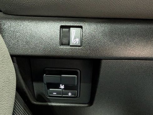 Used 2024 Chevrolet Colorado ZR2 w/ ZR2 Convenience Package III image 25