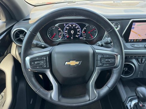 Used 2019 Chevrolet Blazer Premier w/ Sun and Wheels Package AWD/4WD image 9