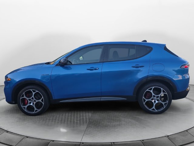 Used 2024 Alfa Romeo Tonale Veloce AWD/4WD image 2
