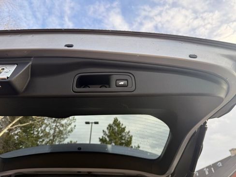 Used 2017 Honda Pilot Touring image 35