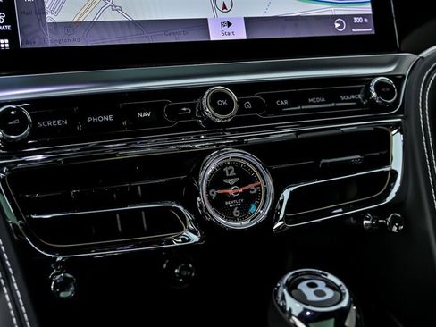 Used 2022 Bentley Flying Spur V8 AWD/4WD image 35