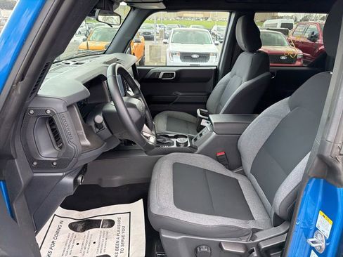 Used 2025 Ford Bronco Big Bend image 9