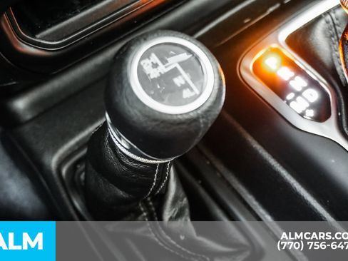 Used 2025 Jeep Wrangler Unlimited Sahara AWD/4WD image 42