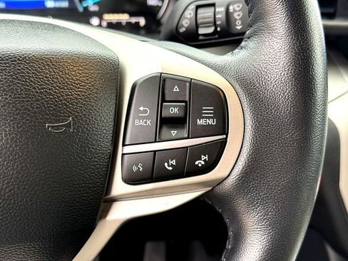 Used 2023 Ford Explorer XLT w/ Equipment Group 202A image 12