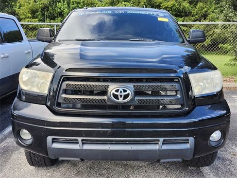Used 2011 Toyota Tundra 4x4 Double Cab image 2