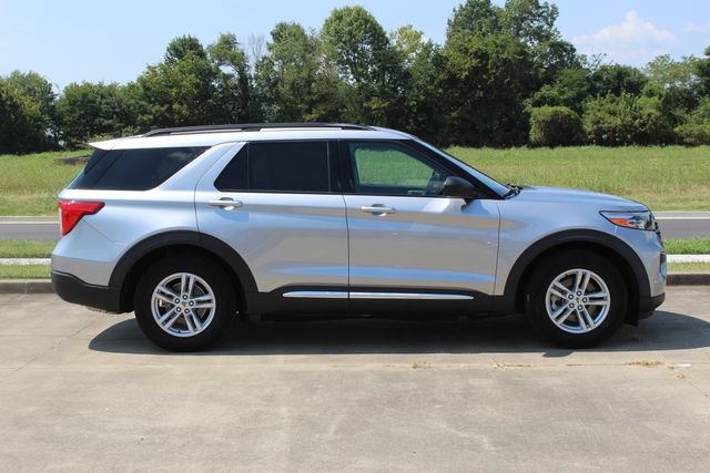 Used 2021 Ford Explorer XLT RWD image 6