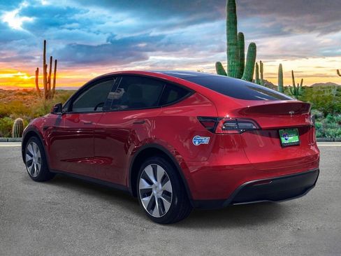 Used 2020 Tesla Model Y Long Range AWD/4WD image 5