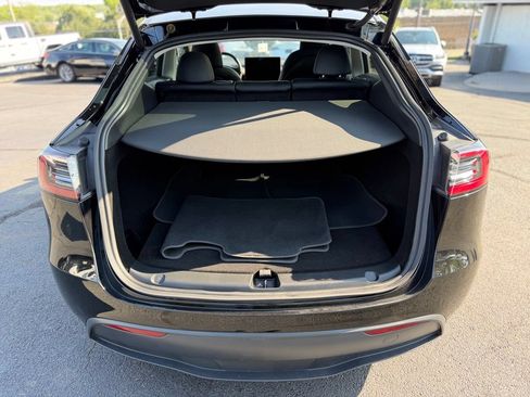 Used 2024 Tesla Model Y Performance AWD/4WD image 10