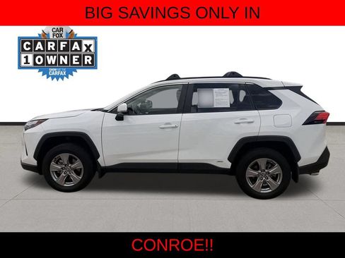Used 2024 Toyota RAV4 LE AWD/4WD image 8