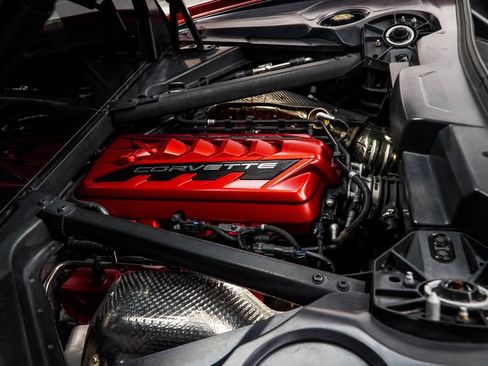 Used 2021 Chevrolet Corvette Stingray Coupe w/ Z51 Performance Package RWD image 22