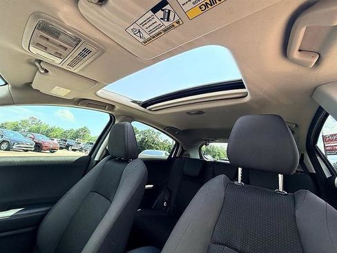 Used 2022 Honda HR-V EX image 39