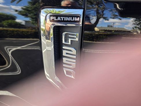 Used 2017 Ford F250 Platinum AWD/4WD image 13