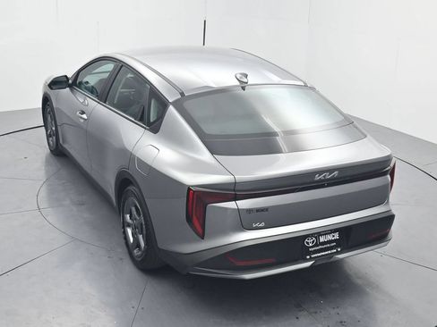 Used 2025 Kia K4 FWD image 52