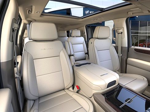 New 2026 GMC Yukon XL Denali w/ Denali Reserve Package AWD/4WD image 16