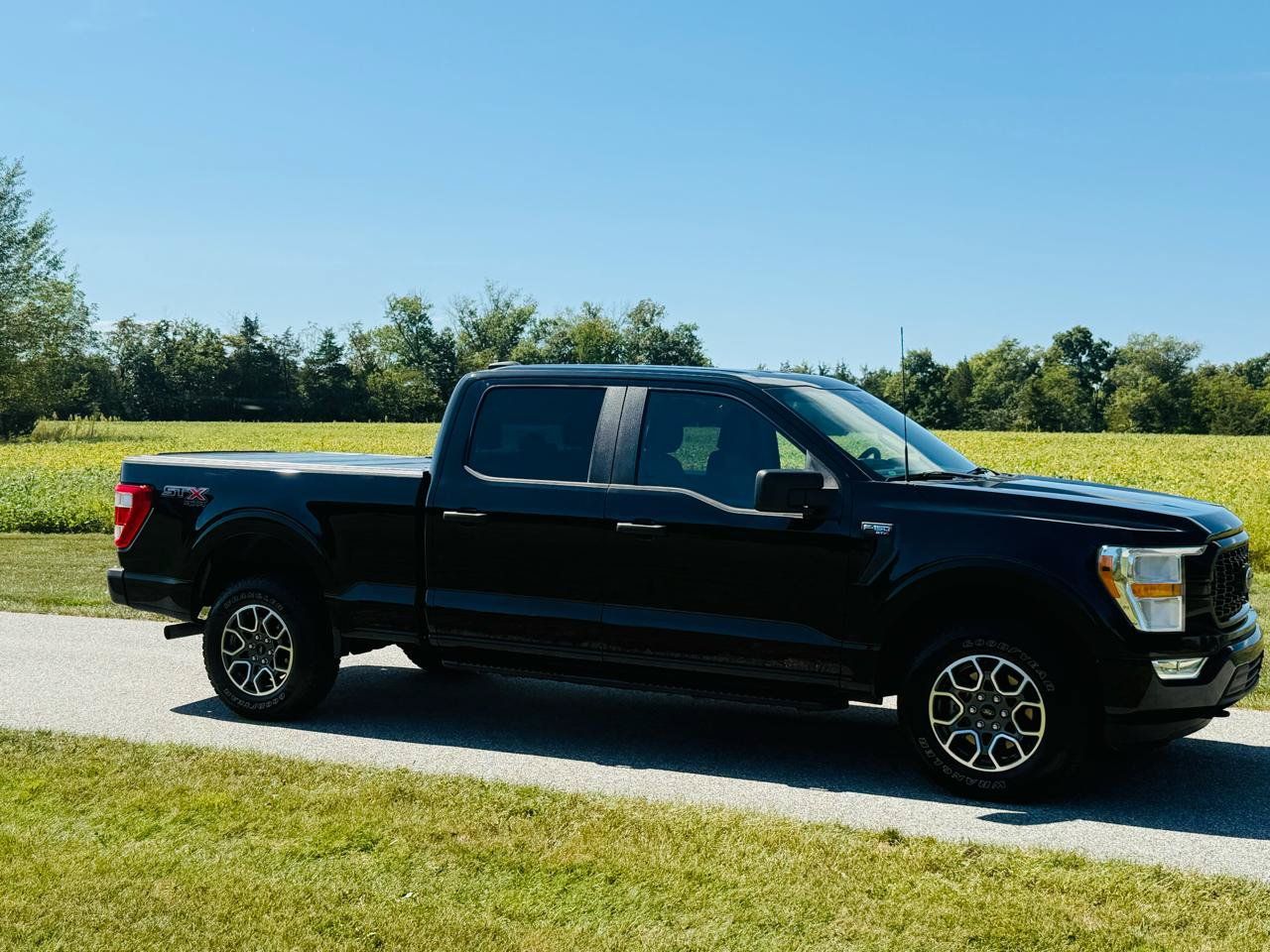 Used 2021 Ford F150 XL w/ STX Appearance Package AWD/4WD image 6