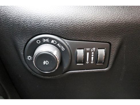 Used 2023 Jeep Compass Trailhawk AWD/4WD image 21