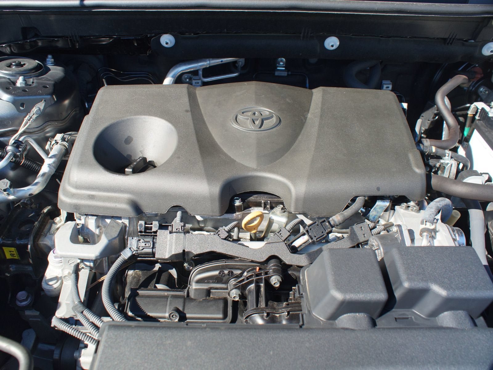 Used 2024 Toyota RAV4 LE FWD image 26