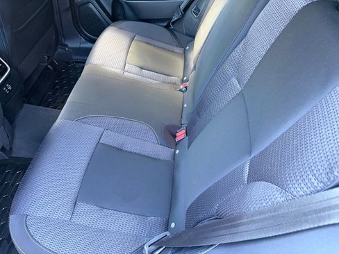 Used 2024 Subaru Outback Premium AWD/4WD image 19