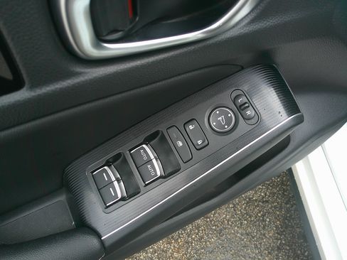 Used 2023 Honda Civic Sport Touring image 17