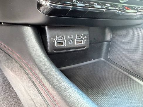 Used 2025 Dodge Durango GT RWD image 30