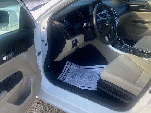 Used 2015 Honda Accord Hybrid Sedan image 13