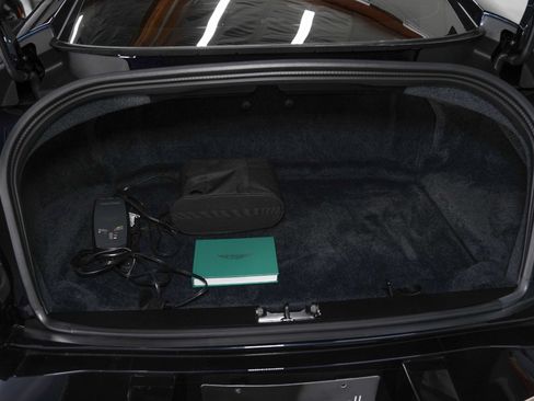Used 2025 Aston Martin Vanquish RWD image 52
