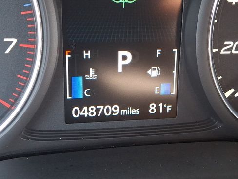 Used 2018 Mitsubishi Outlander LE AWD/4WD image 22
