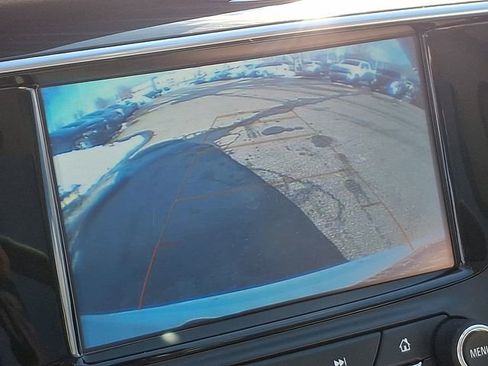 Used 2020 Buick Envision Essence image 21