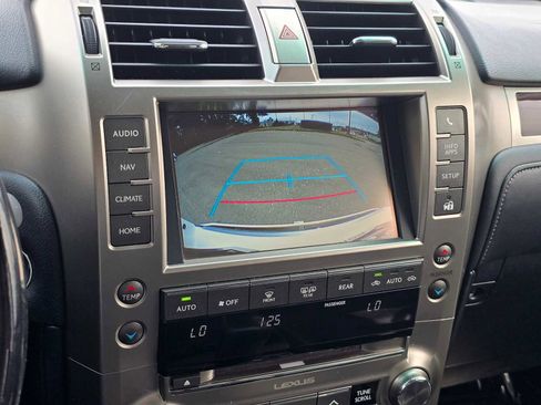 Used 2015 Lexus GX 460 w/ Premium Package image 23