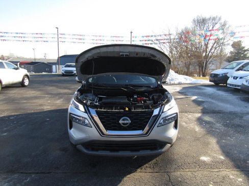 Used 2023 Nissan Rogue SV image 28