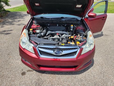 Used 2011 Subaru Legacy 2.5i Premium AWD/4WD image 6