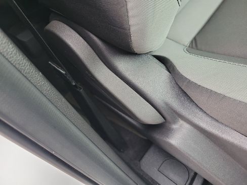 Used 2016 Ford Escape S image 9