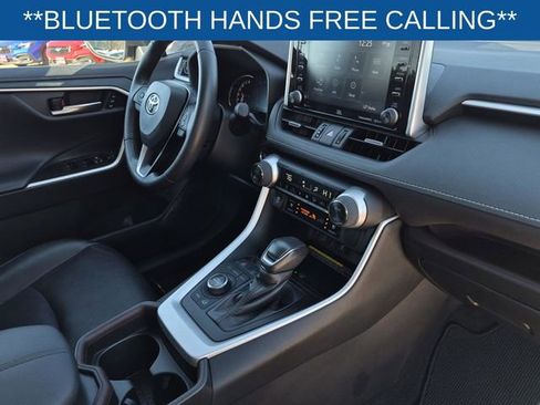 Used 2021 Toyota RAV4 Limited image 16