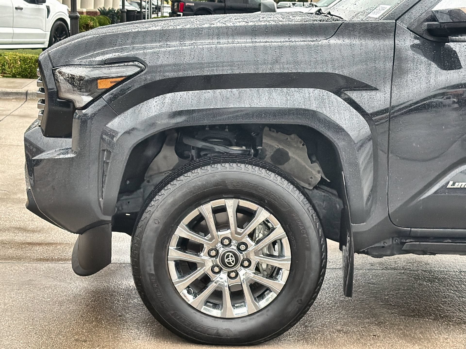 Used 2024 Toyota Tacoma Limited w/ Limited Package (LT) AWD/4WD image 2