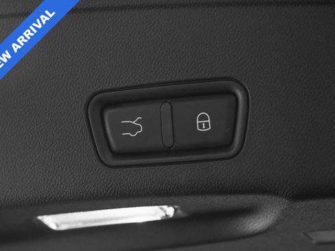 Used 2023 Maserati Grecale GT image 8