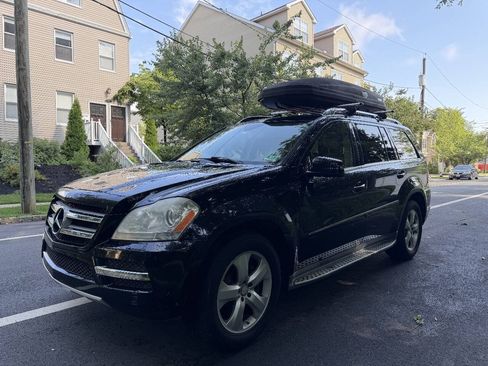 Used 2012 Mercedes-Benz GL 450 4MATIC image 2