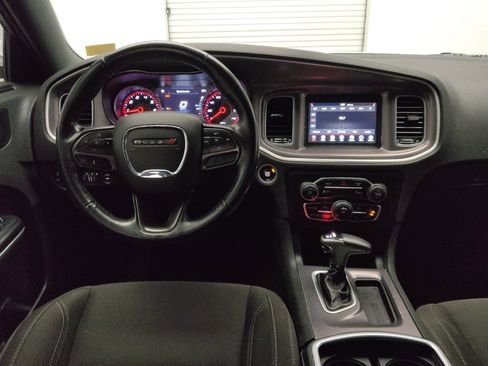 Used 2022 Dodge Charger SXT w/ Cold Weather Package RWD image 22