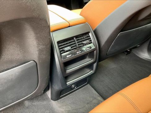 Used 2023 BMW X5 xDrive40i w/ Parking Assistance Package image 10