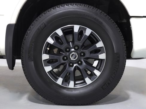 Used 2017 Nissan Titan PRO-4X w/ Pro-4x Convenience Package image 37