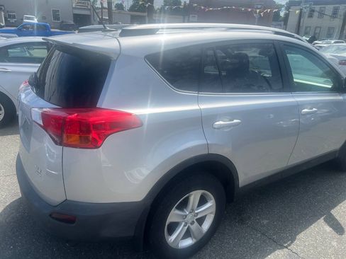 Used 2013 Toyota RAV4 XLE AWD/4WD image 4