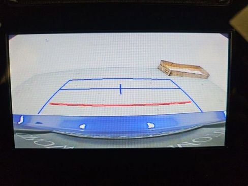 Used 2018 Toyota Corolla SE image 25