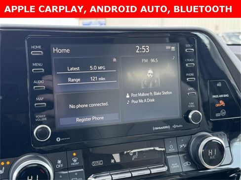 Certified 2022 Toyota Highlander XLE image 3