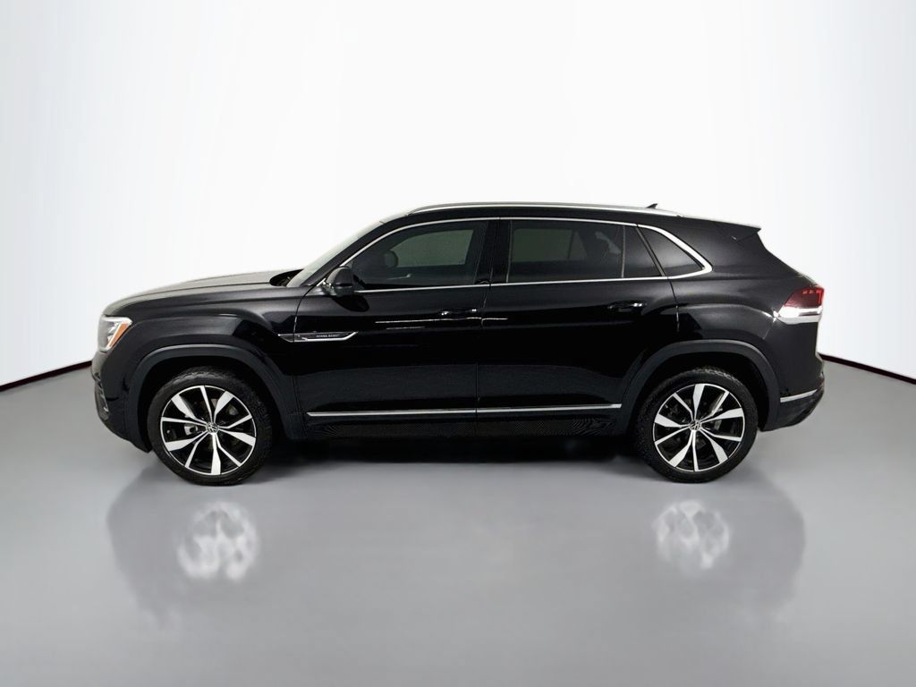 Used 2024 Volkswagen Atlas Cross Sport SEL Premium R-Line AWD/4WD image 2