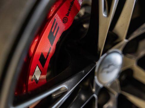 Used 2018 Chevrolet Camaro ZL1 image 46