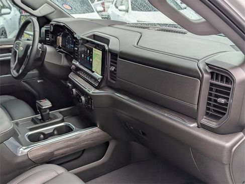 Certified 2025 Chevrolet Silverado 1500 LTZ w/ Technology Package image 18