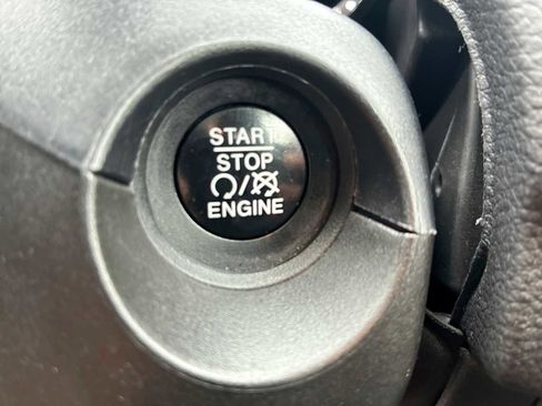 Used 2018 Jeep Compass Limited w/ Safe & Security Group image 16