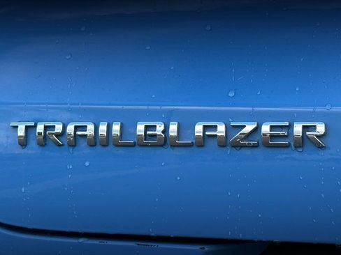 Used 2024 Chevrolet TrailBlazer LS w/ LS Convenience Package image 29